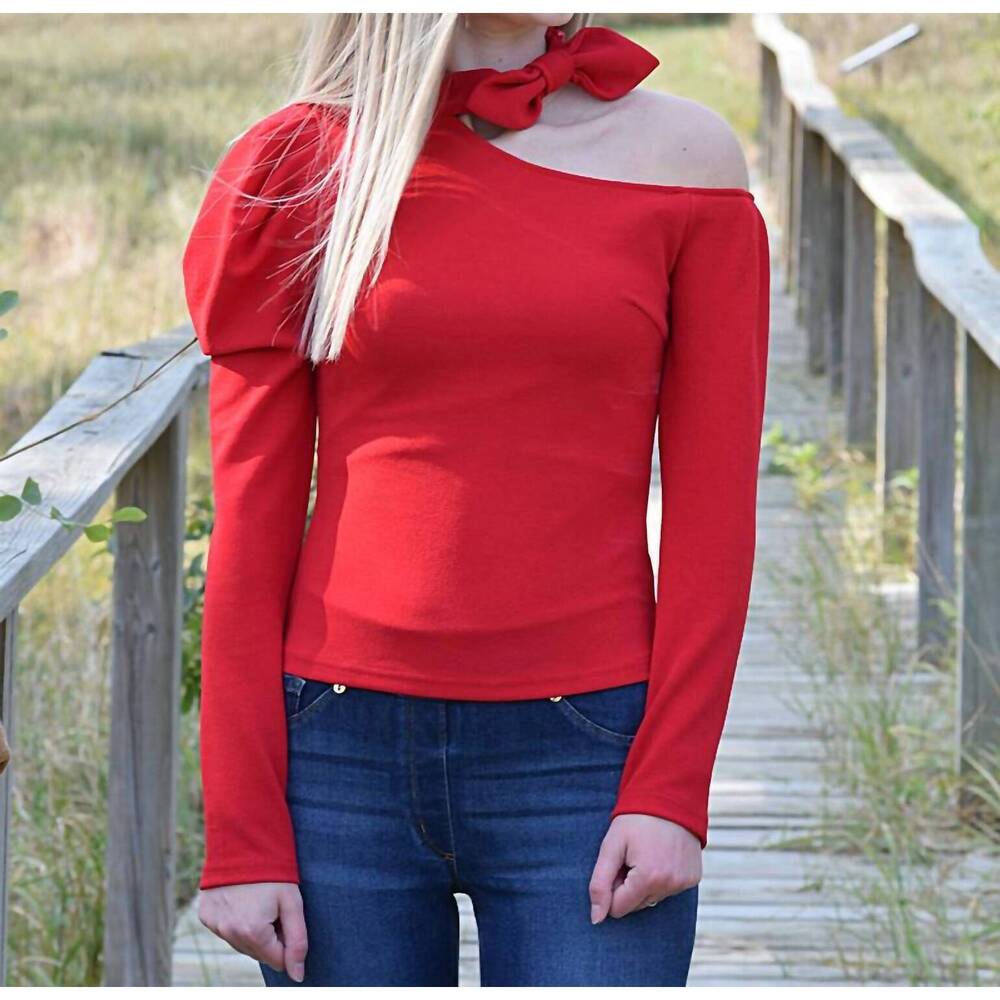 NEW ESLEY COLLECTION charming cold shoulder halter blouse in red